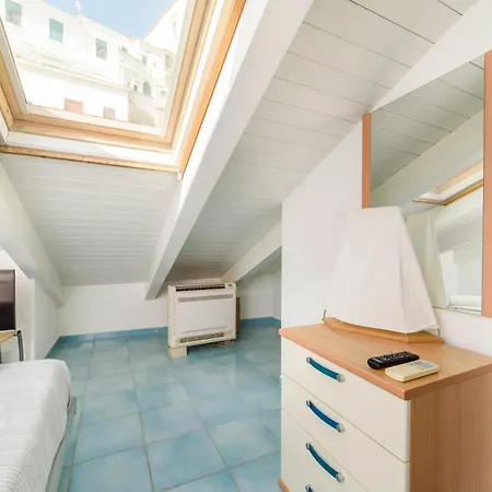 Luimar House *